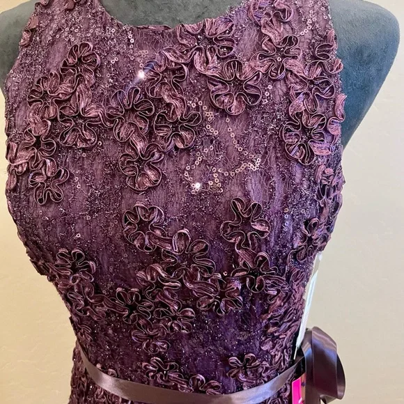 Tahari Deep Purple Lace Prom Dress - Picture 4 of 10